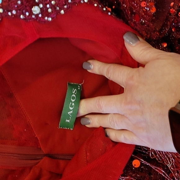 Lagos sz 44 us sz 8 red sequins New with tags dress made in turkey prom - Picture 7 of 7